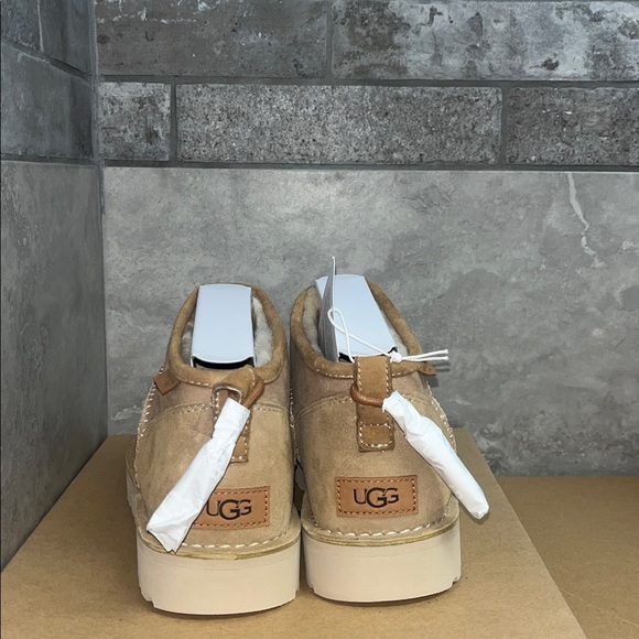 UGG ULTRA MINI CRAFTED REGENERATE - Picture 3 of 6